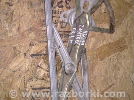 ФОТО Склопідйомник для Toyota Matrix Київ