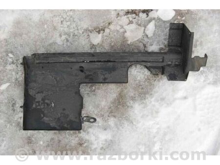 ФОТО дефлектор радіатора для Nissan Tiida/Versa C11 Київ