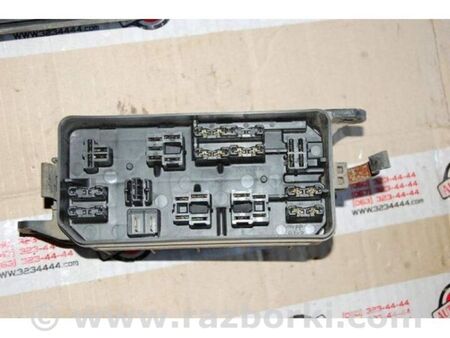 ФОТО Блок запобіжників моторний відсік для Toyota Corolla E90 (1987-1992) Київ