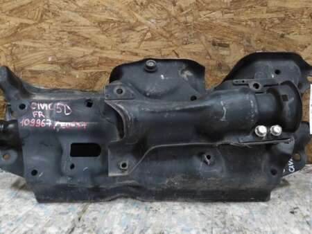 ФОТО Балка передньої підвіски для Honda Civic 5D 8G Київ