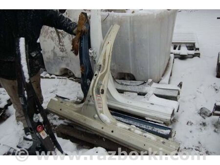 ФОТО Стійка кузова середня для Subaru Forester SG S11 (02-08) Київ