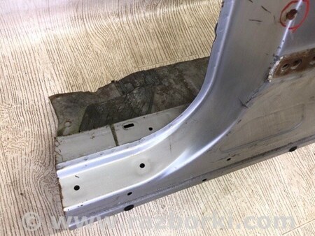 ФОТО Стійка кузова середня для Lexus GX Київ