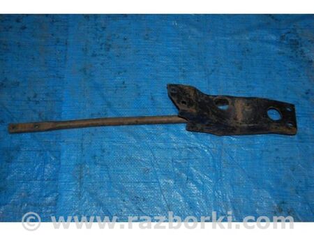 ФОТО Важіль передньої підвіски нижній для Nissan Urvan Київ