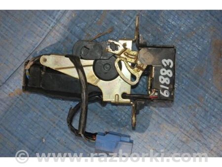 ФОТО Замок кришки багажника для Toyota Matrix Київ