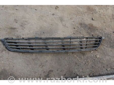 ФОТО Решітка переднього бампера для Toyota Corolla E140/E150 (11.2006-08.2013) Київ