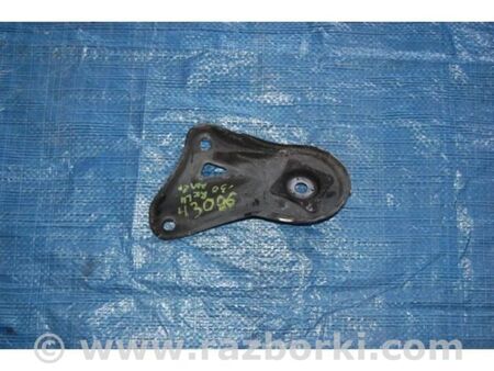 ФОТО Кріплення балки підвіски для Toyota Camry 30 XV30 (01-06) Київ