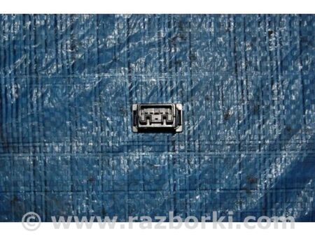 ФОТО Кнопка відкриття багажника внутрішня для Toyota Matrix Київ