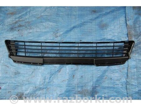 ФОТО Решітка переднього бампера для Toyota Corolla E16/E17 (2012-2018) Київ