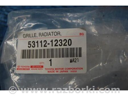 ФОТО Решітка переднього бампера для Toyota Corolla E16/E17 (2012-2018) Київ