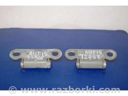 ФОТО Петля кришки багажника для Toyota Auris E150 (06-12) Київ