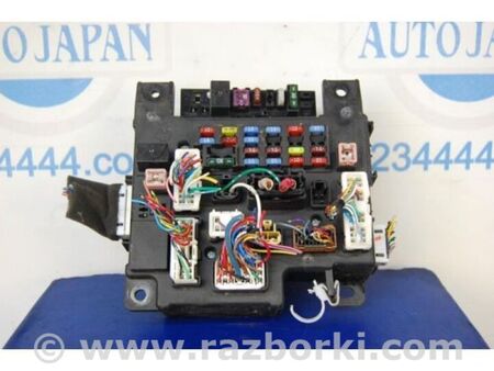 ФОТО Блок запобіжників салон для Mitsubishi Outlander XL CW (05-12) Київ