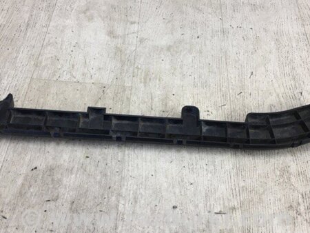 ФОТО Кронштейн заднього бампера для Mitsubishi Galant Київ