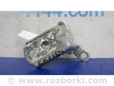 ФОТО Петля двері верхня для Nissan Tiida/Versa C11 Київ