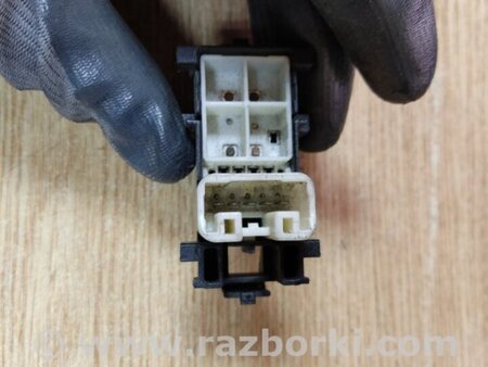 ФОТО Кнопка склопідіймача для Toyota Tundra Київ