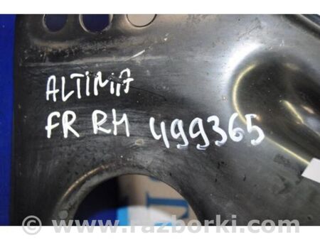 ФОТО Кріплення балки підвіски для Nissan Altima L32 Київ