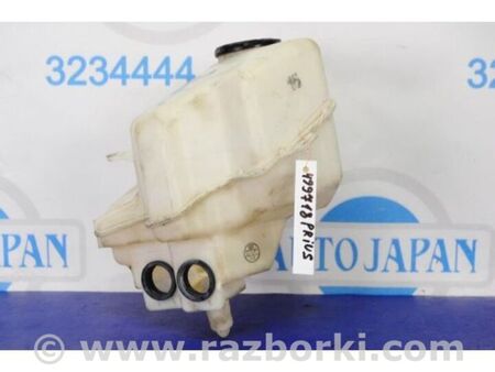 ФОТО Бачок омивача для Toyota Prius II XW20 (03-09) Київ