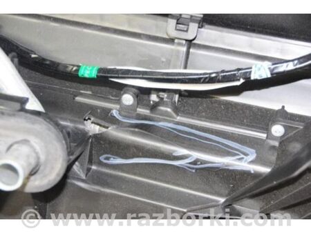 ФОТО Корпус пічки для Toyota Sequoia (01-07) Київ