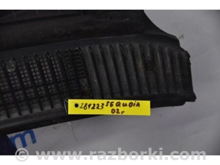 ФОТО Пластик під лобове скло / Жабо для Toyota Sequoia (01-07) Київ