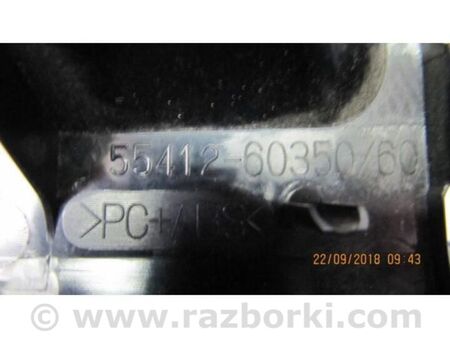 ФОТО Накладка торпедо під магнітолу для Toyota Land Cruiser 200 J200 (07-21) Київ