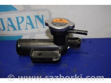 ФОТО Горловина радіатора для Nissan Sentra B17 (12-19) Київ