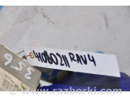 ФОТО Блок запобіжників салон для Toyota RAV-4 III CA30W/XA30 (05-16) Київ