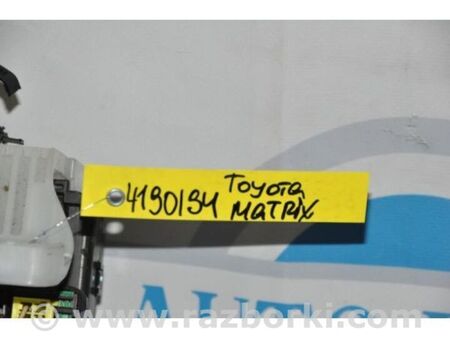 ФОТО Блок запобіжників салон для Toyota Matrix Київ