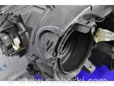 ФОТО Корпус пічки для Toyota Matrix Київ