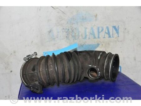 ФОТО Патрубок повітряного фільтра для Toyota Matrix Київ