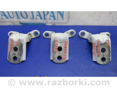 ФОТО Петля двері для Nissan X-Trail T31 (07-14) Київ