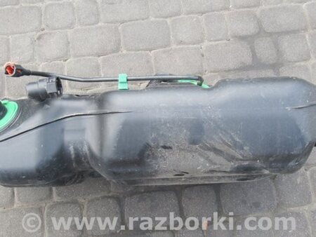 ФОТО Паливний бак для Toyota Prius III XW30 (09-15) Київ