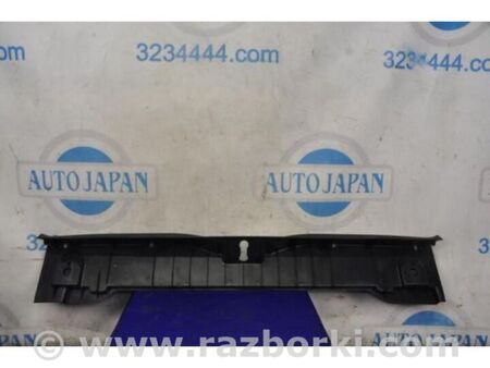 ФОТО Накладка на поріг багажника для Toyota Auris E150 (06-12) Київ