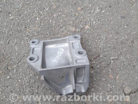 ФОТО кронштейн опори двигуна для Infiniti M25/M37/M56/Q70/M35H Київ