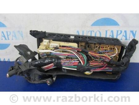 ФОТО Блок запобіжників моторний відсік для Toyota Highlander (01-07) Київ