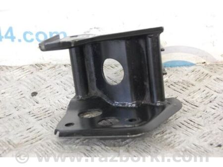 ФОТО Кронштейн двигуна для Nissan Primera P12 Київ