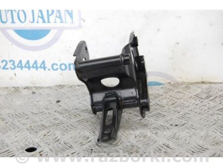 ФОТО Кронштейн двигуна для Nissan Primera P12 Київ