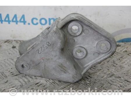 ФОТО Кронштейн крепления КПП для Mitsubishi Outlander XL CW (05-12) Київ