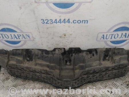 ФОТО Решітка радіатора для Toyota Auris E150 (06-12) Київ