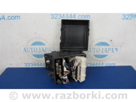 ФОТО Блок запобіжників моторний відсік для Infiniti QX56 Київ