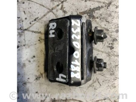 ФОТО Петля кришки багажника для Infiniti QX56 Київ