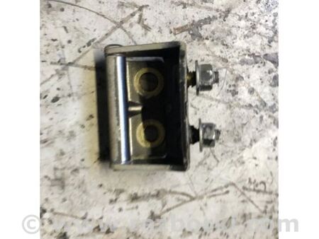 ФОТО Петля кришки багажника для Infiniti QX56 Київ