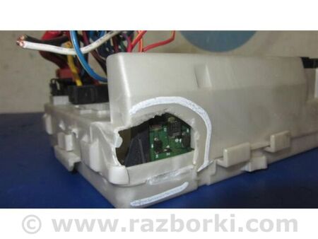 ФОТО Блок запобіжників моторний відсік для Nissan Altima L31 Київ