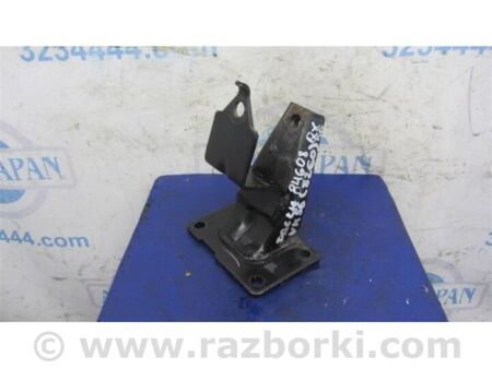 ФОТО кронштейн опори двигуна для Infiniti QX56 Київ