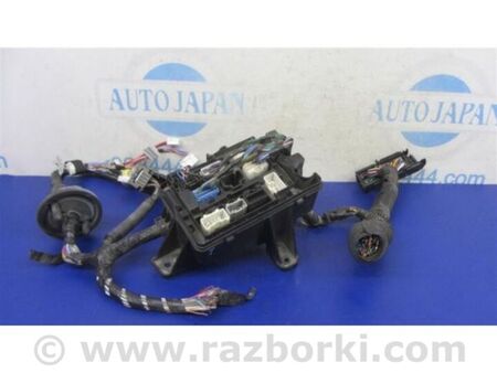 ФОТО Блок запобіжників моторний відсік для Toyota Tundra (2013-) Київ