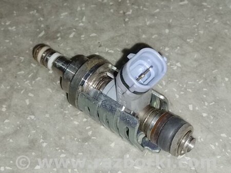 ФОТО Форсунка паливна для Lexus LS600 HL Київ