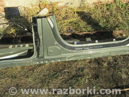 ФОТО Стійка кузова середня для Toyota Sienna (11-16) Київ