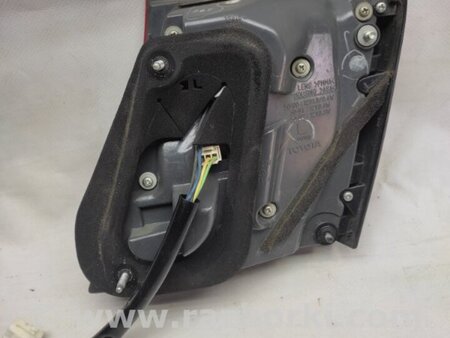 ФОТО Ліхтар внутрішній для Lexus LS460 USF41/UVF45 (07-12) Київ