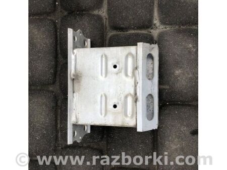 ФОТО Кронштейн підсилювача переднього бампера для Lexus LS460 USF41/UVF45 (07-12) Київ