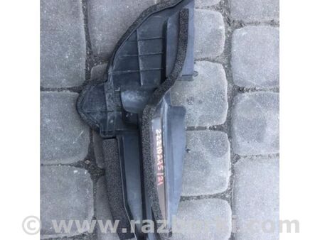ФОТО дефлектор радіатора для Toyota Prius III XW30 (09-15) Київ