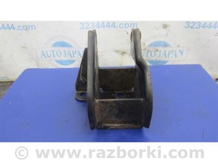 ФОТО кронштейн опори двигуна для Suzuki Kizashi (2009-2014) Київ