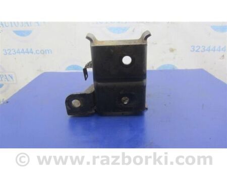 ФОТО кронштейн опори двигуна для Suzuki Kizashi (2009-2014) Київ